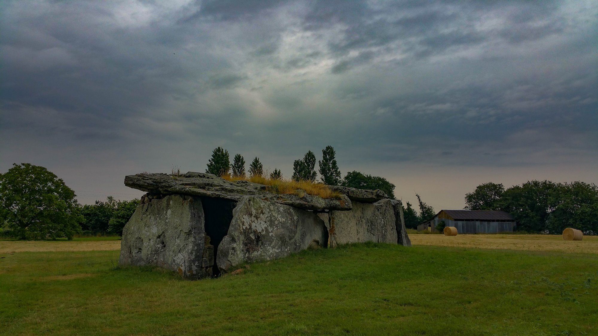 Archaeology Travel guide Pays de la Loire, France