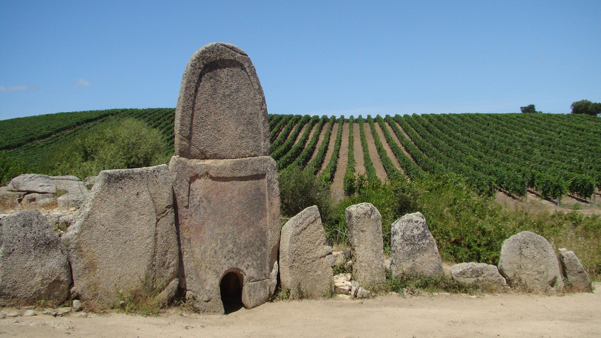 Giants' Tombs of Sardinia - Archaeology Travel
